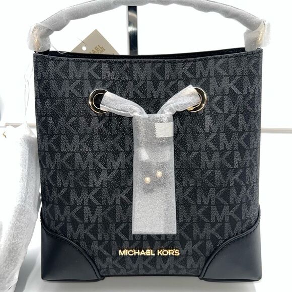 Michael Kors Handbags - Michael Kors Mercer Small Drawstring Bucket Bag